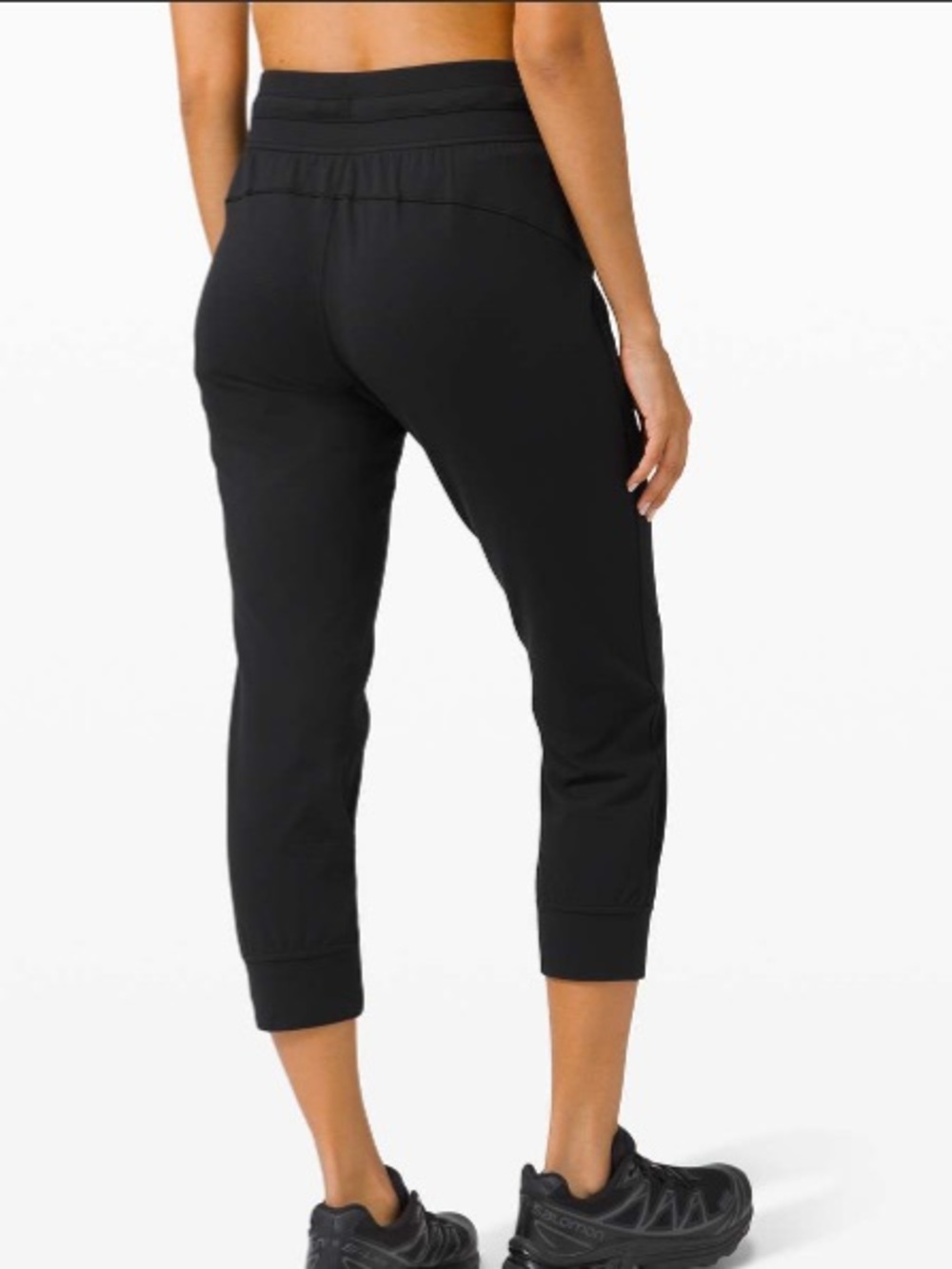Lululemon Ready to Rulu Jogger Crop
Black Size 6